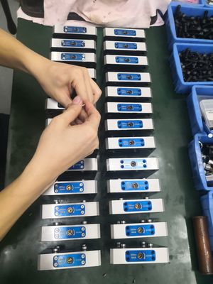 Zaciski do szybkiej wymiany frezów z czterema otworami, punkt zerowy CNC 1,6 kg