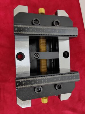 Ręczne uchwyty mocujące do ciężkiego cięcia. Uchwyt do frezowania CNC 155 mm